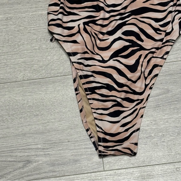 Shade & Shore Zebra Print High Hip Cut Swimsuit w/ laced back - Picture 2 of 11